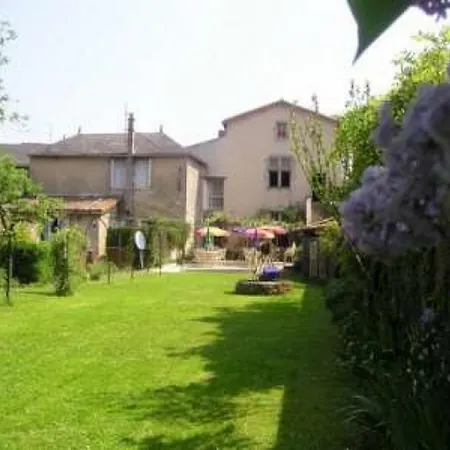 Hotel Logis Le Relais Du Rouge Saint-Loup-Lamaire