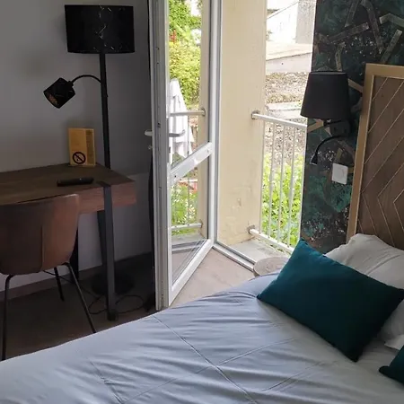 Logis Le Relais Du Rouge 3* Saint-Loup-Lamaire