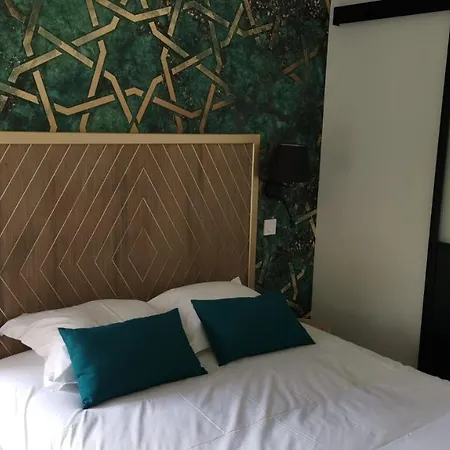 Logis Le Relais Du Rouge Hotell