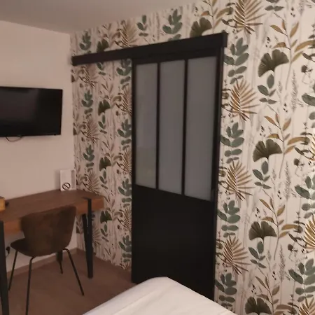 Logis Le Relais Du Rouge 3* Saint-Loup-Lamaire