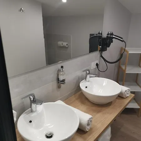 Logis Le Relais Du Rouge 3* Saint-Loup-Lamaire