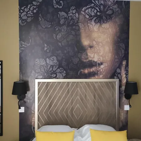 Hotel Logis Le Relais Du Rouge Saint-Loup-Lamaire