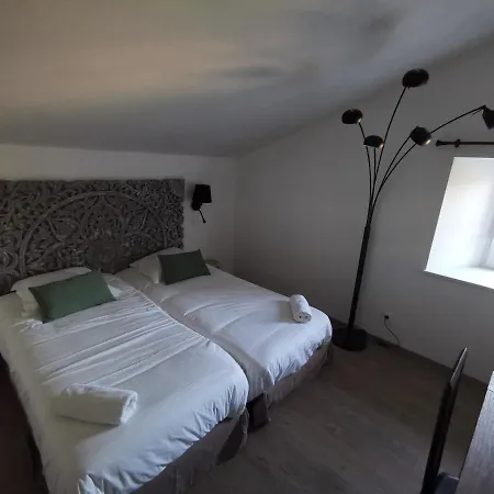 Logis Le Relais Du Rouge Hotel