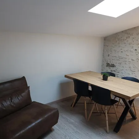 Logis Le Relais Du Rouge Hotel Saint-Loup-Lamaire