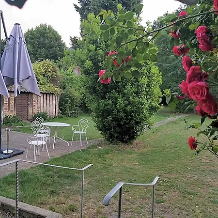 Logis Le Relais Du Rouge Saint-Loup-Lamaire
