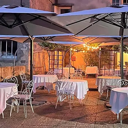 Hotel Logis Le Relais Du Rouge 3*