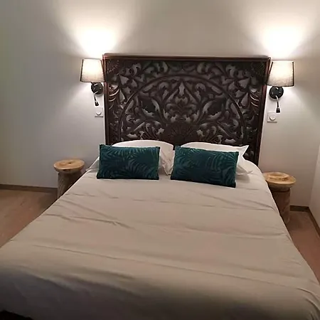 Logis Le Relais Du Rouge Hotel