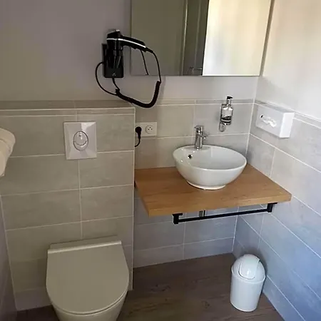 Logis Le Relais Du Rouge Hotel 3*