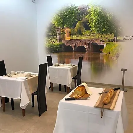 Logis Le Relais Du Rouge 3* Saint-Loup-Lamaire